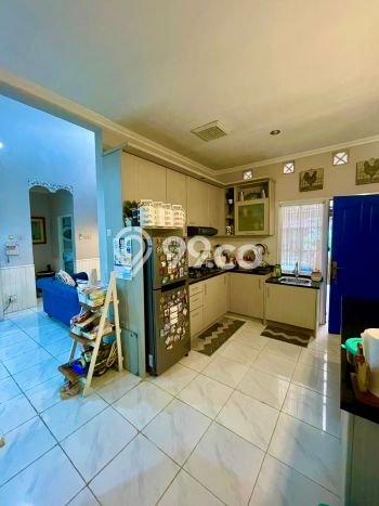 Rumah Luas Asri 3 KT Siap Huni di Bintaro Tangerang Selatan Rumah Luas Asri 3 KT Siap Huni di Bintaro Tangerang Selatan