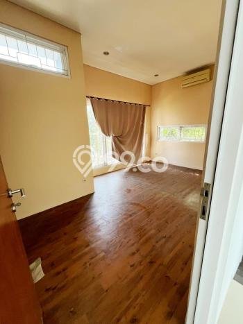 Rumah Luxury Modern Tanpa Renovasi di Bintaro Tangerang Selatan Rumah Luxury Modern Tanpa Renovasi di Bintaro Tangerang Selatan