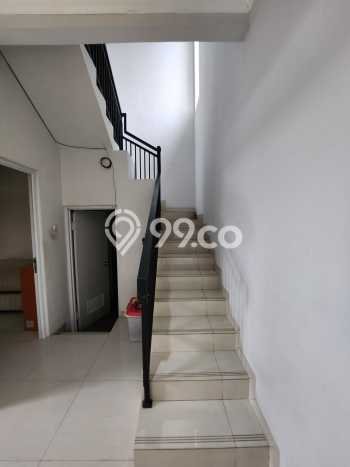 Hunian Cantik Minimalis Lb 150m2 di Ciputat, Tangerang Selatan Hunian Cantik Minimalis Lb 150m2 di Ciputat, Tangerang Selatan