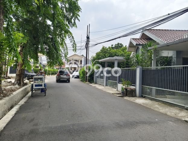 Jual Rumah Mewah Megah Dengan View Cantik di Cipinang, Jakarta Timur Jual Rumah Mewah Megah Dengan View Cantik di Cipinang, Jakarta Timur