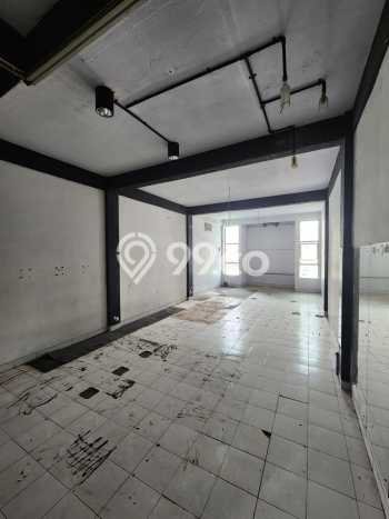 KAWASAN KOMERSIAL! Ruko For Rent di Galaxy, Luas 200m², Lokasi Premium KAWASAN KOMERSIAL! Ruko For Rent di Galaxy, Luas 200m², Lokasi Premium