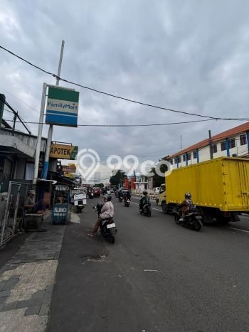 Unit Ruko Disewakan di Jatiwaringin di Area Ramai & Strategis Unit Ruko Disewakan di Jatiwaringin di Area Ramai & Strategis