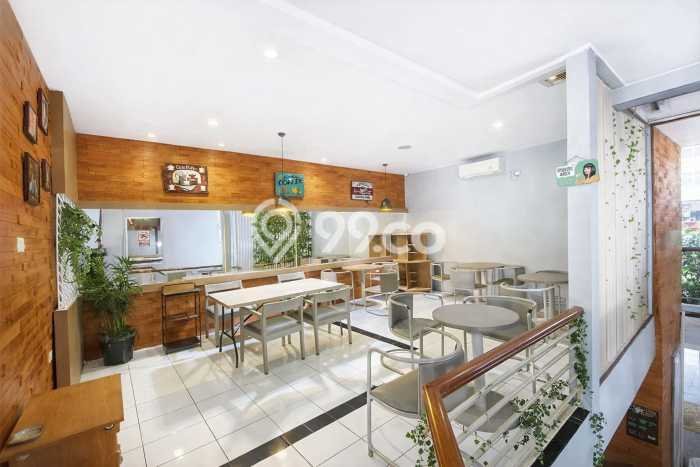 Area Strategis! Disewakan Ruko Lokasi Duren Sawit, Jakarta Timur Cocok untuk Bisnis Area Strategis! Disewakan Ruko Lokasi Duren Sawit, Jakarta Timur Cocok untuk Bisnis