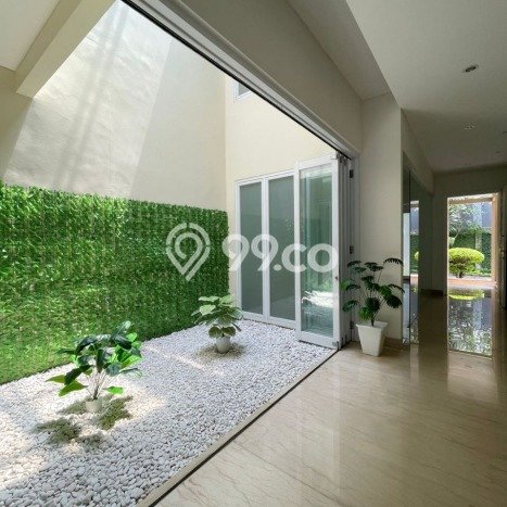 Dijual Rumah Luas Megah Dengan View Eksklusif di Pejaten, Jakarta Selatan Dijual Rumah Luas Megah Dengan View Eksklusif di Pejaten, Jakarta Selatan