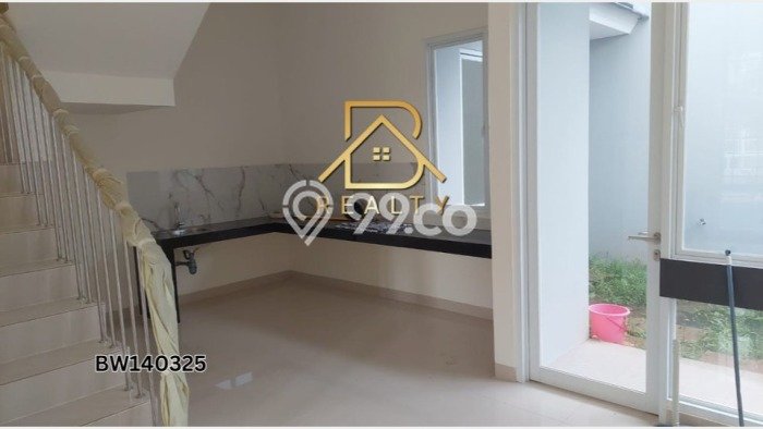 Jual Rumah Luas Megah Dengan View Cantik di Cibubur, Jakarta Timur Jual Rumah Luas Megah Dengan View Cantik di Cibubur, Jakarta Timur