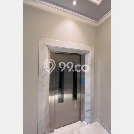 Hunian Elit LB 810m2 Siap Huni Desain Elegan di Senopati, Jakarta Selatan Hunian Elit LB 810m2 Siap Huni Desain Elegan di Senopati, Jakarta Selatan