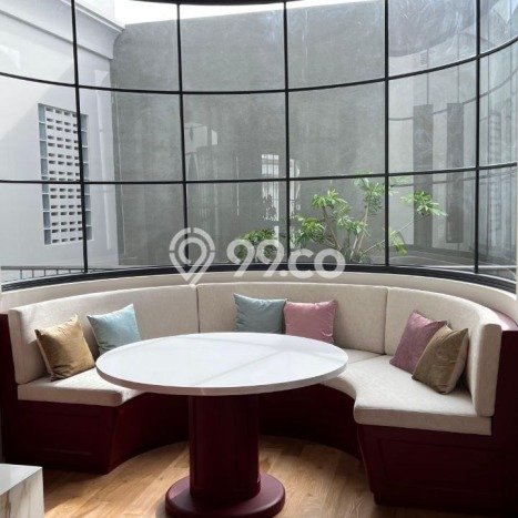 Hunian Elit LB 810m2 Siap Huni Desain Elegan di Senopati, Jakarta Selatan Hunian Elit LB 810m2 Siap Huni Desain Elegan di Senopati, Jakarta Selatan