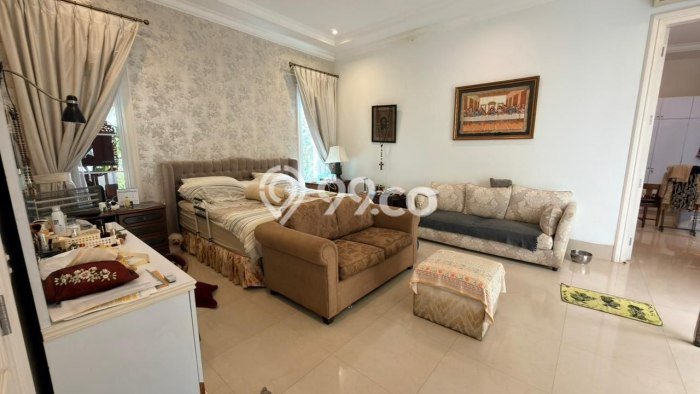 Ready to Use! Luxury House LT 510m2 Desain Modern di Cipete Ready to Use! Luxury House LT 510m2 Desain Modern di Cipete