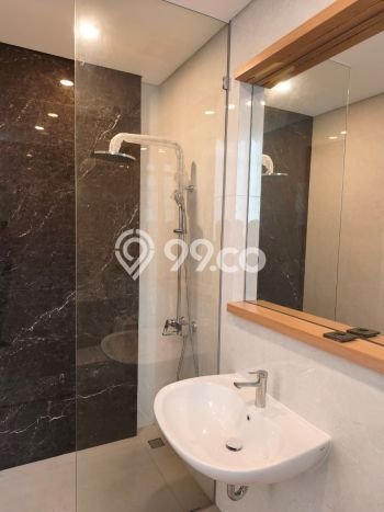 Ready to Use! Luxury House LT 102m2 Desain Elegan di Setra Duta Ready to Use! Luxury House LT 102m2 Desain Elegan di Setra Duta