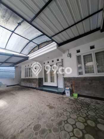 Disewakan! Rumah 4 Kamar Tidur &
3 Kamar Mandi di Pajajaran, Bandung Disewakan! Rumah 4 Kamar Tidur &
3 Kamar Mandi di Pajajaran, Bandung