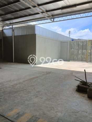 Gudang Disewa di Bandung dengan LB 1000m2 Area Komersial Ramai Gudang Disewa di Bandung dengan LB 1000m2 Area Komersial Ramai