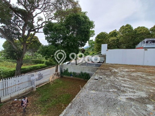 Komersial Dijual di Bandung LT 332m2 & LB 250m2 Lokasi Terbaik! Komersial Dijual di Bandung LT 332m2 & LB 250m2 Lokasi Terbaik!