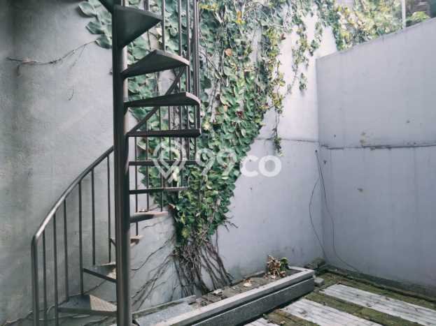SPECIAL OFFER! Rumah area Burangrang, 2 KM, Lingkungan Asri, Luas 175m2m² LB 275m2m² SPECIAL OFFER! Rumah area Burangrang, 2 KM, Lingkungan Asri, Luas 175m2m² LB 275m2m²