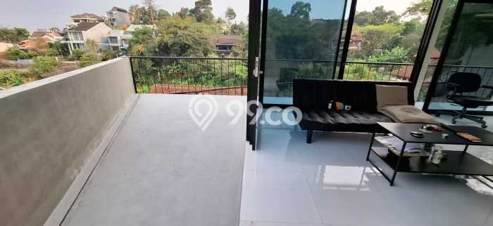 Ready to Use! Premium House LT 206m2 Desain Elegan di Sayap Dago Ready to Use! Premium House LT 206m2 Desain Elegan di Sayap Dago