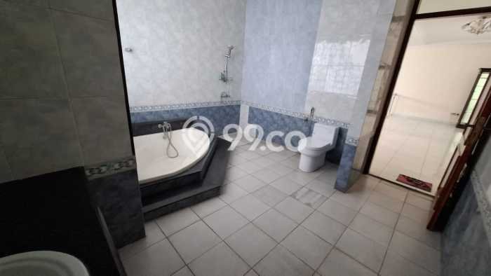 Rumah Sewa Bandung LT 643m2 LB 400m2 Area Setiabudi Rumah Sewa Bandung LT 643m2 LB 400m2 Area Setiabudi