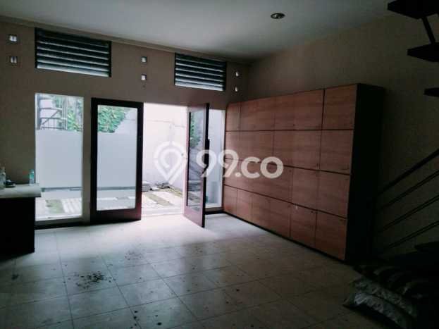 SPECIAL OFFER! Rumah area Burangrang, 2 KM, Lingkungan Asri, Luas 175m2m² LB 275m2m² SPECIAL OFFER! Rumah area Burangrang, 2 KM, Lingkungan Asri, Luas 175m2m² LB 275m2m²