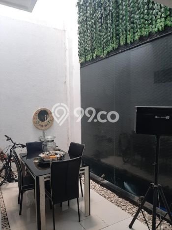 Dijual Hunian Rumah Terawat 5 Kamar di Ciateul, Bandung Dijual Hunian Rumah Terawat 5 Kamar di Ciateul, Bandung