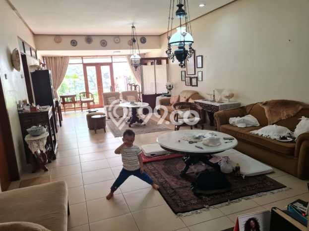 Rumah Luxury Modern Tanpa Renovasi di Sayap Dago Bandung Rumah Luxury Modern Tanpa Renovasi di Sayap Dago Bandung