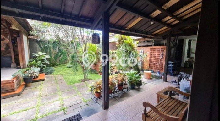 Dijual Rumah Luas Elegan Dengan View Eksklusif di Dago, Bandung Dijual Rumah Luas Elegan Dengan View Eksklusif di Dago, Bandung