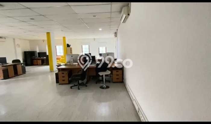 Ruko Dijual di Prime Area Bandung Luas 400m2 Ruko Dijual di Prime Area Bandung Luas 400m2