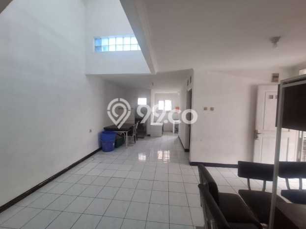 Disewakan! Rumah 4 Kamar Tidur &
3 Kamar Mandi di Pajajaran, Bandung Disewakan! Rumah 4 Kamar Tidur &
3 Kamar Mandi di Pajajaran, Bandung