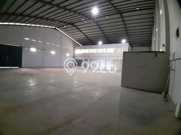 Gudang Kawasan Kiaracondong, Luas 1200m2m², Area Komersial, Disewakan Gudang Kawasan Kiaracondong, Luas 1200m2m², Area Komersial, Disewakan