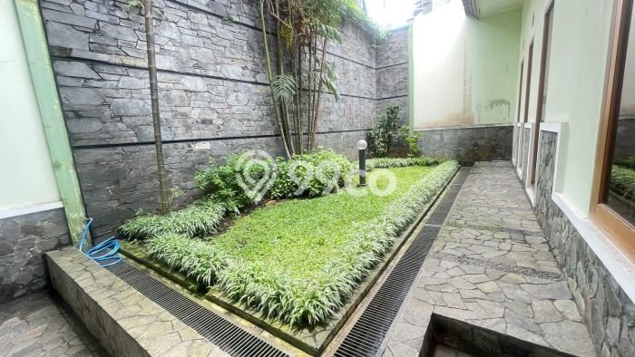 Jarang Ada! Rumah Sewa 3 Kamar Bagus Siap Huni Setiabudi Jarang Ada! Rumah Sewa 3 Kamar Bagus Siap Huni Setiabudi