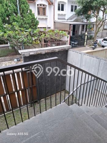Rumah Premium kawasan Setra Duta, 4 KT, Area Tenang, Luas 144m² LB 320m² Rumah Premium kawasan Setra Duta, 4 KT, Area Tenang, Luas 144m² LB 320m²