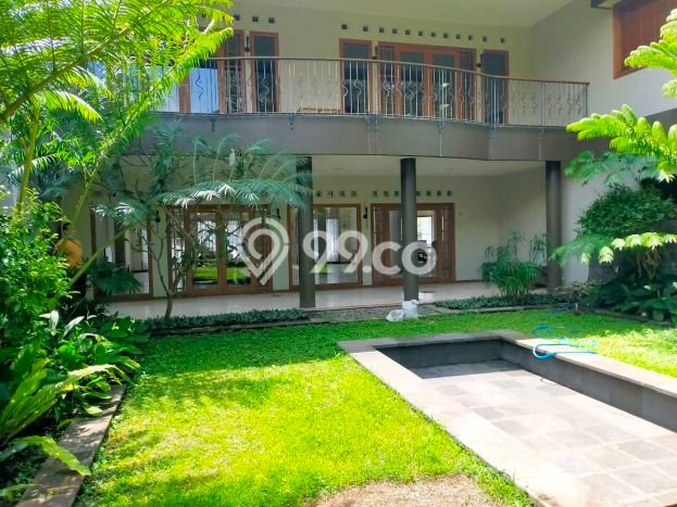 Disewakan! Rumah 3 Kamar Tidur &
4 Kamar Mandi di Cipaku, Bandung Disewakan! Rumah 3 Kamar Tidur &
4 Kamar Mandi di Cipaku, Bandung