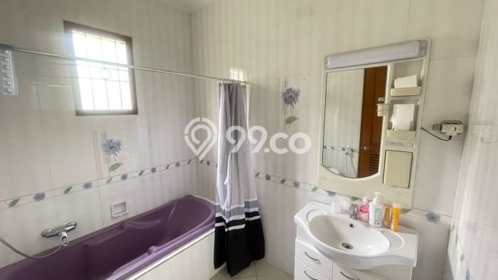 Jarang Ada! Rumah Sewa 3 Kamar Bagus Siap Huni Setiabudi Jarang Ada! Rumah Sewa 3 Kamar Bagus Siap Huni Setiabudi