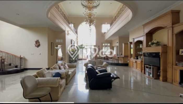 Rumah LT 2000m2m² / LB 1000m2m² Dekat Rumah Sakit di , Bandung Rumah LT 2000m2m² / LB 1000m2m² Dekat Rumah Sakit di , Bandung