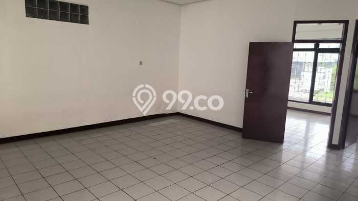 RECOMMENDED! Rumah di Pajajaran, 3 KM, Lokasi Strategis, Luas 300m2m² LB 150m2m² RECOMMENDED! Rumah di Pajajaran, 3 KM, Lokasi Strategis, Luas 300m2m² LB 150m2m²