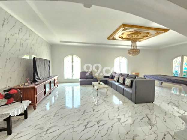 Jual Rumah Mewah Elegan Dengan View Cantik di Harapan Indah, Bekasi Jual Rumah Mewah Elegan Dengan View Cantik di Harapan Indah, Bekasi