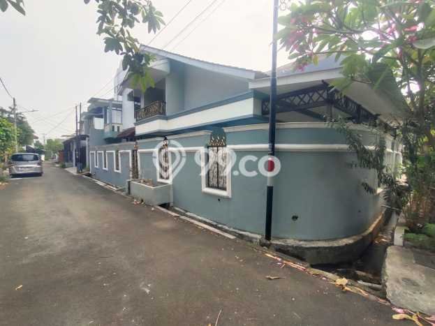 Disewakan! Rumah 4 Kamar Tidur &
3 Kamar Mandi di Kayu Putih, Jakarta Timur Disewakan! Rumah 4 Kamar Tidur &
3 Kamar Mandi di Kayu Putih, Jakarta Timur