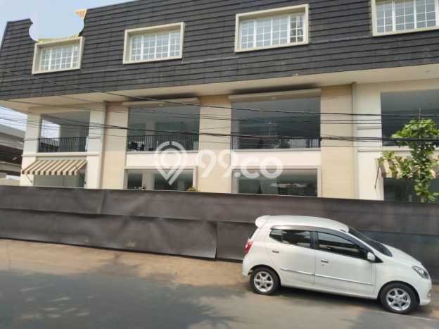 Unit Komersial Dijual di Jakarta Timur LT 600m2 & LB 1200m2 Unit Komersial Dijual di Jakarta Timur LT 600m2 & LB 1200m2