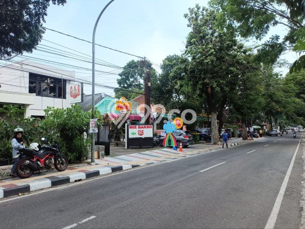 Ruko Area Bisnis di Sumurbandung, Luas 250m², Jalan Utama Ruko Area Bisnis di Sumurbandung, Luas 250m², Jalan Utama