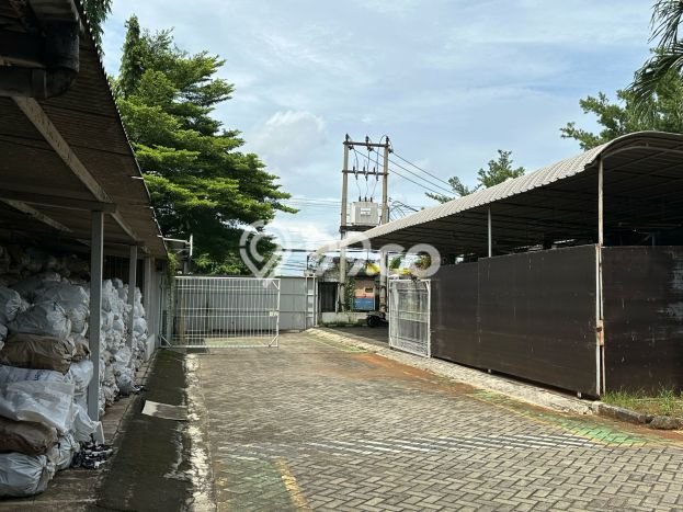 AREA TERSIBUK! Gudang di Pondok Jagung, Luas 1237m², Kawasan Komersial AREA TERSIBUK! Gudang di Pondok Jagung, Luas 1237m², Kawasan Komersial