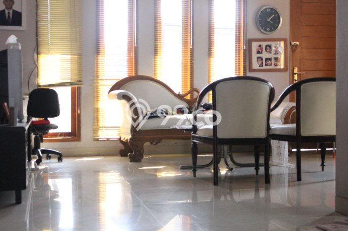 Rumah Modern Minimalis 5 Kamar Siap Huni di Arcamanik Rumah Modern Minimalis 5 Kamar Siap Huni di Arcamanik
