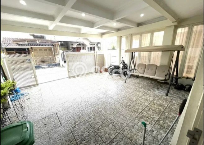 Hunian Eksklusif Dijual LT 170m2 di Batununggal, Bandung Hunian Eksklusif Dijual LT 170m2 di Batununggal, Bandung