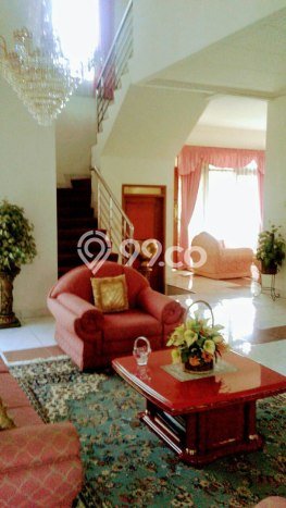 Rumah Idaman Keluarga! Rumah Mewah di , Bandung, Luas 750m2m² LB 300m2m² Rumah Idaman Keluarga! Rumah Mewah di , Bandung, Luas 750m2m² LB 300m2m²