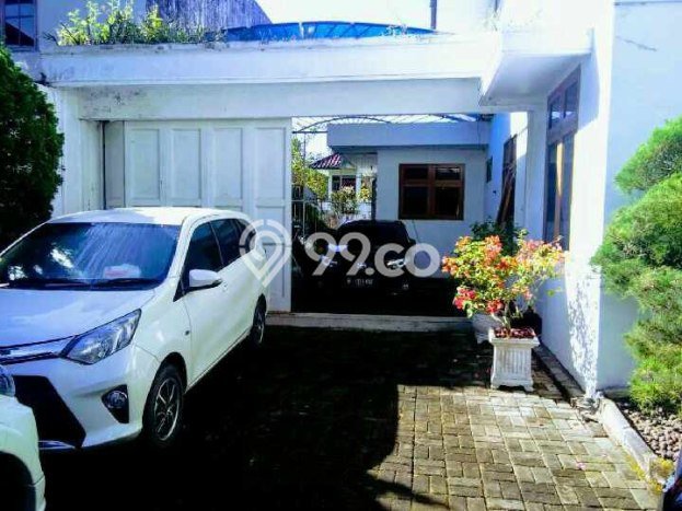 Rumah Idaman Keluarga! Rumah Mewah di , Bandung, Luas 750m2m² LB 300m2m² Rumah Idaman Keluarga! Rumah Mewah di , Bandung, Luas 750m2m² LB 300m2m²