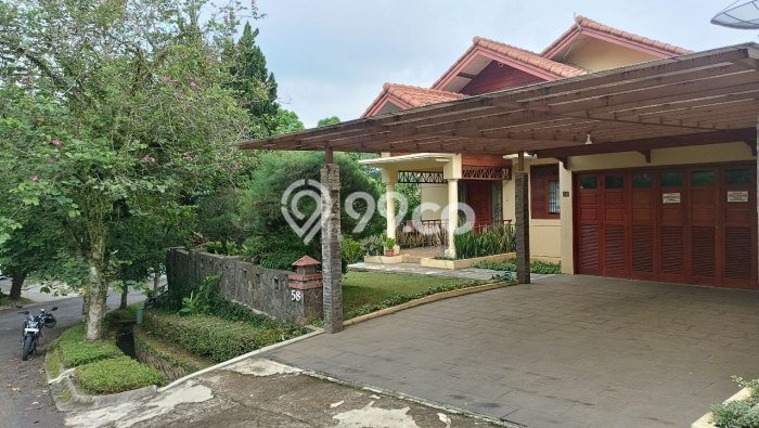 Rumah Siap Huni LT 600m² / LB 320m² di Lokasi Strategis Dago Pakar, Bandung Rumah Siap Huni LT 600m² / LB 320m² di Lokasi Strategis Dago Pakar, Bandung