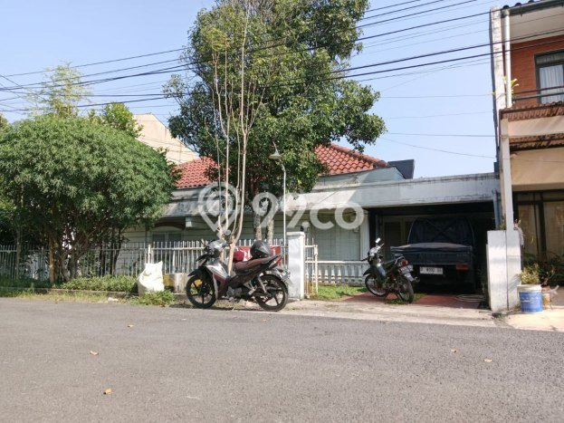 Rumah EXCLUSIVE di Batununggal, Bandung, LT 300m2m² Bangunan 245m2m² HARGA TERBAIK! Rumah EXCLUSIVE di Batununggal, Bandung, LT 300m2m² Bangunan 245m2m² HARGA TERBAIK!