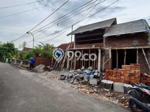 Jual Rumah Harga Miring Godean Punya 2 Kamar & LT 109m2 Jual Rumah Harga Miring Godean Punya 2 Kamar & LT 109m2