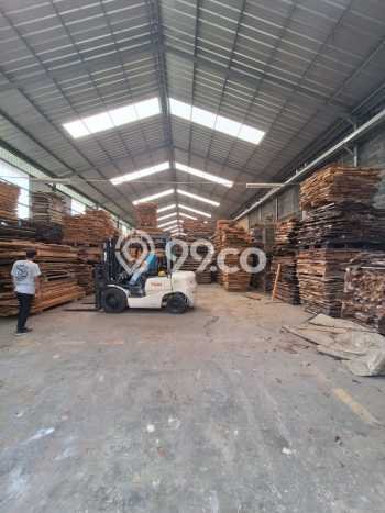Gudang Kawasan Palimanan, Luas 4000m2m², Lokasi Strategis, Siap Usaha Gudang Kawasan Palimanan, Luas 4000m2m², Lokasi Strategis, Siap Usaha