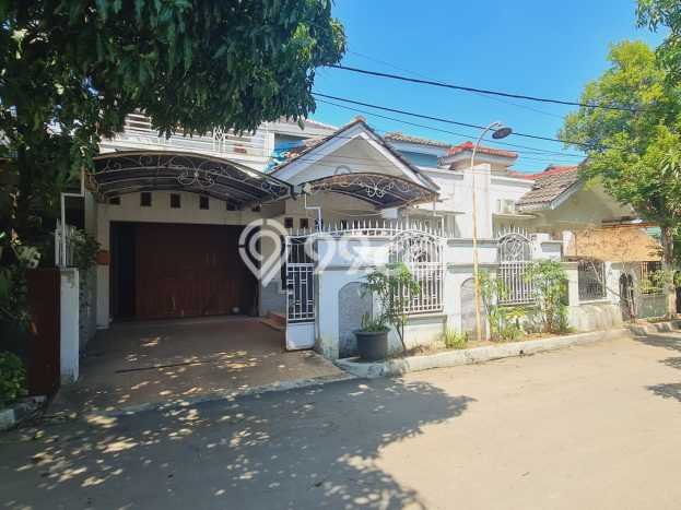 Rumah Modern Cantik 4 Kamar Bisa Langsung Pindah di Kesambi Rumah Modern Cantik 4 Kamar Bisa Langsung Pindah di Kesambi