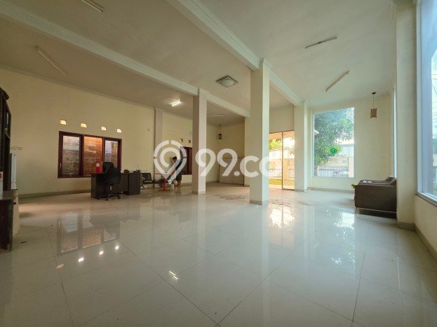 For Sale! Luxury House LT 290m2 Desain Elegan di Cirebon Kota For Sale! Luxury House LT 290m2 Desain Elegan di Cirebon Kota