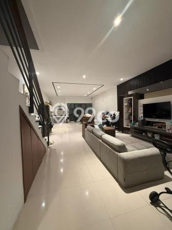 Dijual Hunian Rumah Terawat 4 KT di Setra Duta, Bandung Dijual Hunian Rumah Terawat 4 KT di Setra Duta, Bandung
