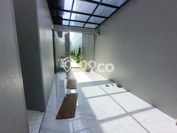 Rumah Elit Modern Siap Huni di Dago Pakar Bandung Rumah Elit Modern Siap Huni di Dago Pakar Bandung