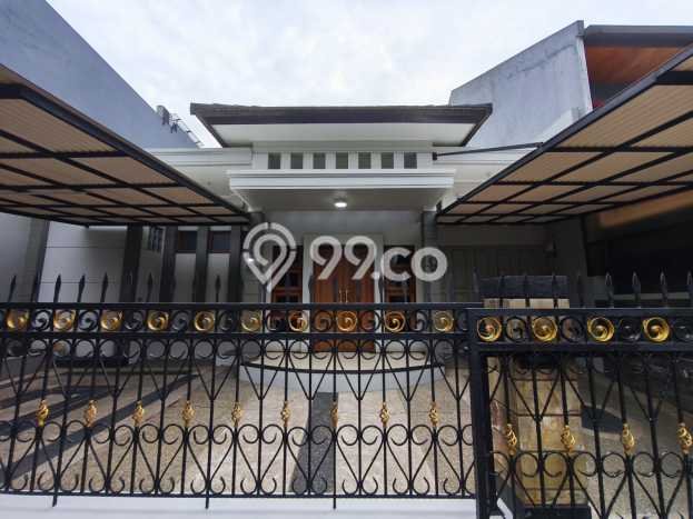 Rumah Elit LB 280m2 Siap Huni Desain Elegan di Singgasana, Bandung Rumah Elit LB 280m2 Siap Huni Desain Elegan di Singgasana, Bandung